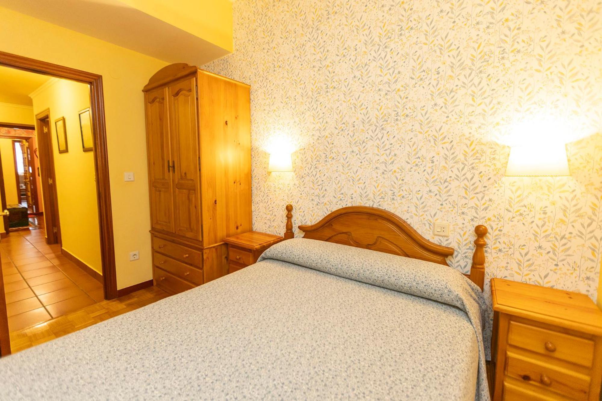 Escuder Apartamentos Turisticos Ribadeo Exterior foto
